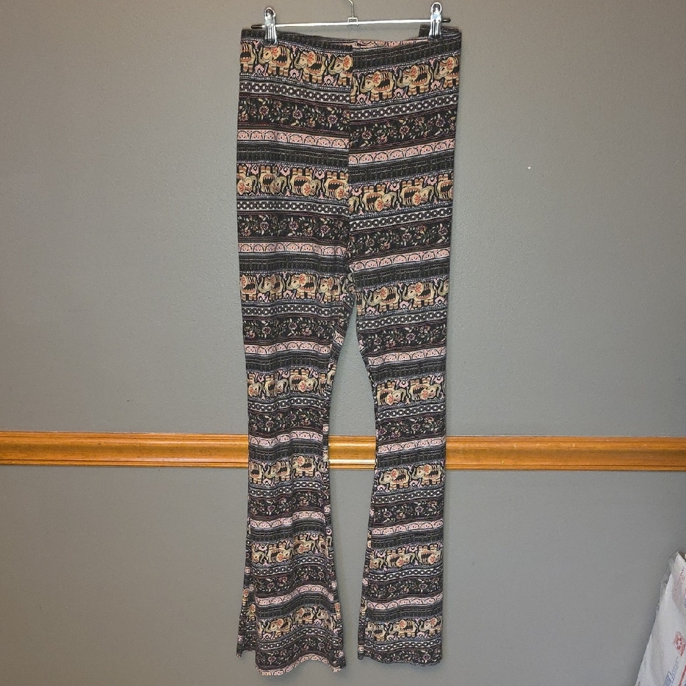 No Boundaries Floral Patterned Pants